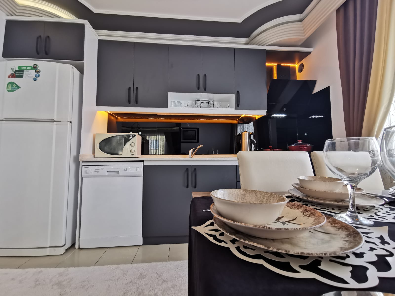 Меблированная трехкомнатная квартира в Махмутларе, 130 м2 фото 4