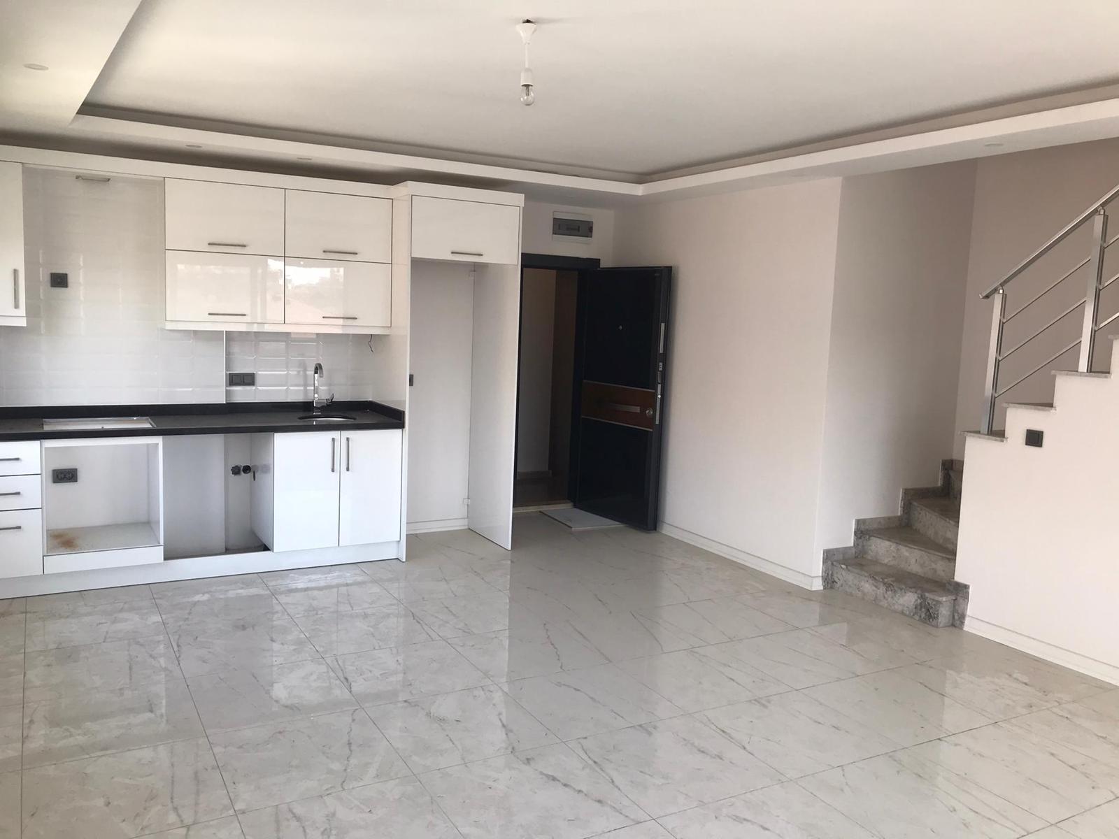 Видовой дублекс планировки 2+1, 95 м2  в центре города Алания фото 3