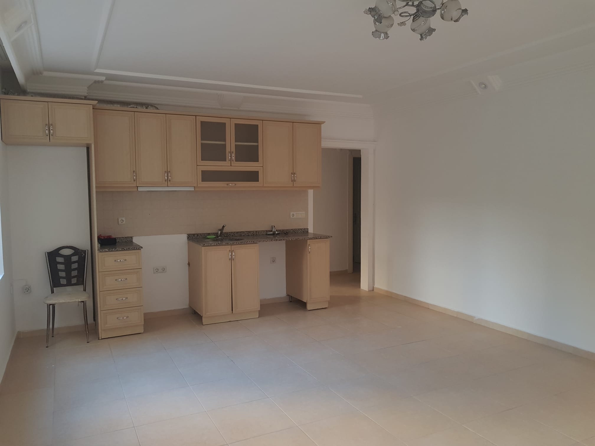 Spacious three-room apartment in a building with a swimming pool, 120 m2. Three minutes from the sea. Mahmutlar фото 4