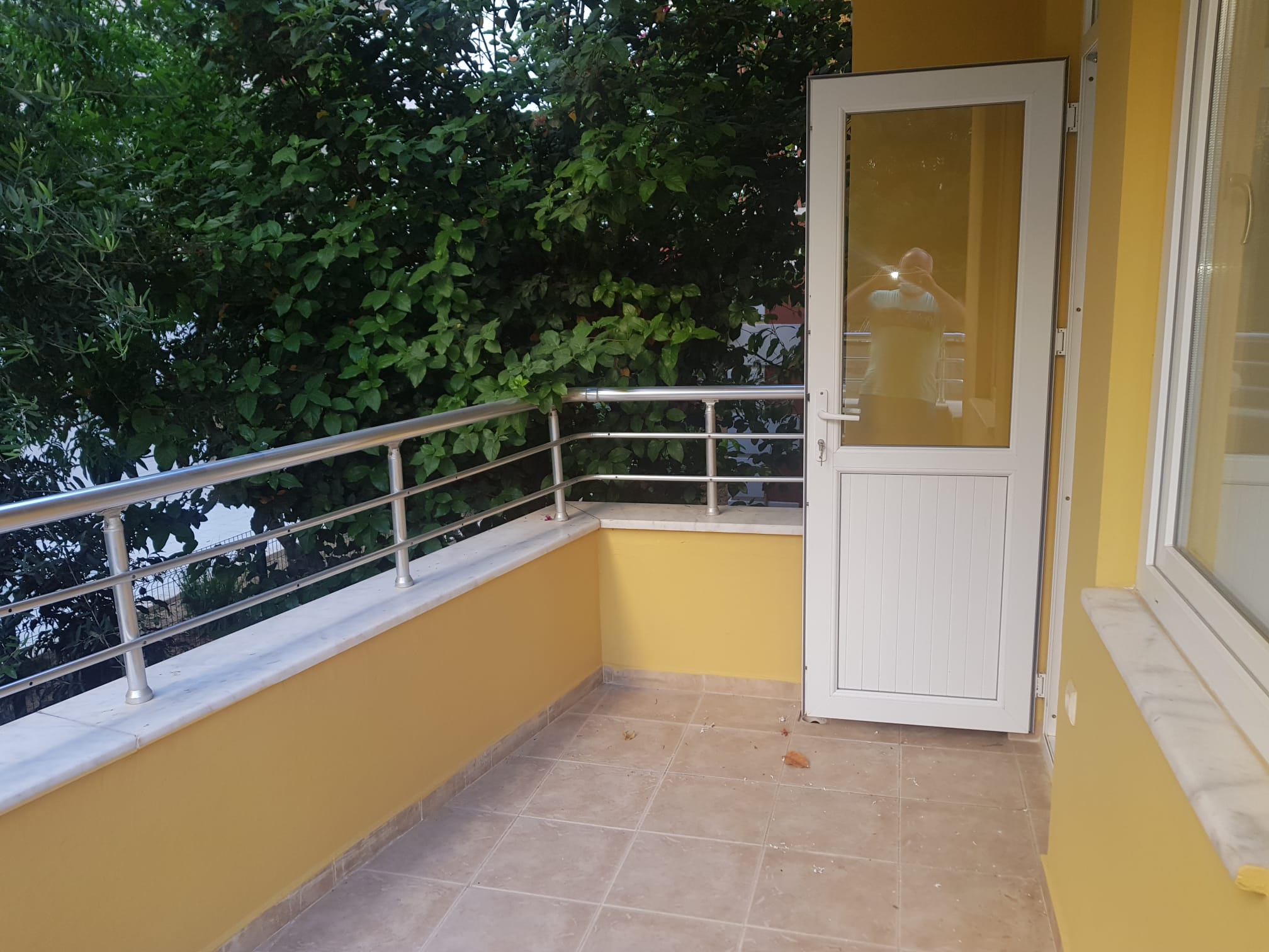 Spacious three-room apartment in a building with a swimming pool, 120 m2. Three minutes from the sea. Mahmutlar фото 9