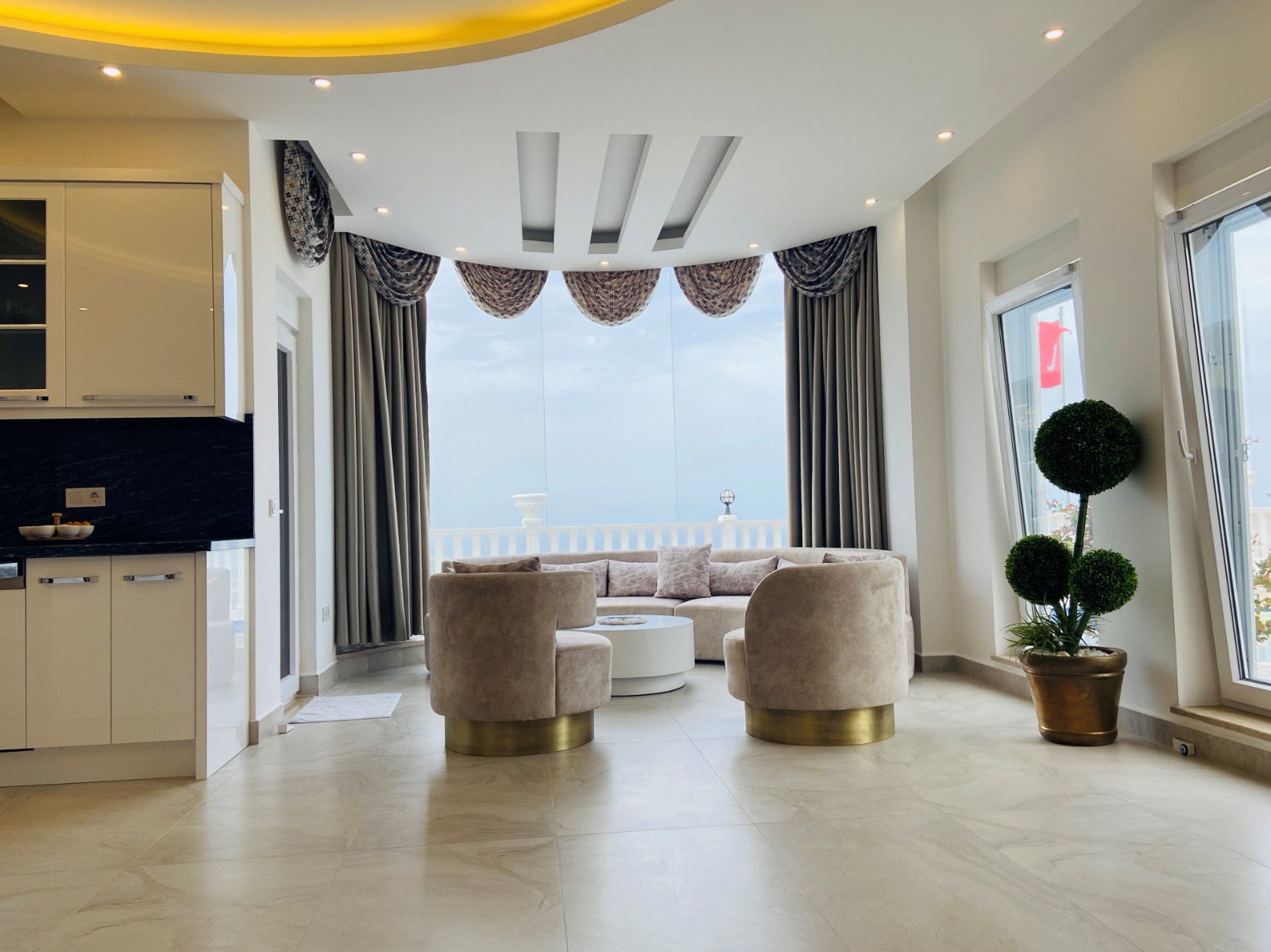 Вилла 3+1, с двумя террасами и видом на море в Каргыджаке, 250 кв.м. фото 3