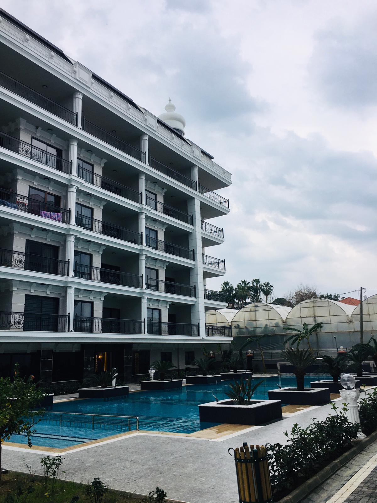 Luxury apartment 2+1 with sea views in a premium class complex on the first coastline in Kargicak, 120 m2 фото 5