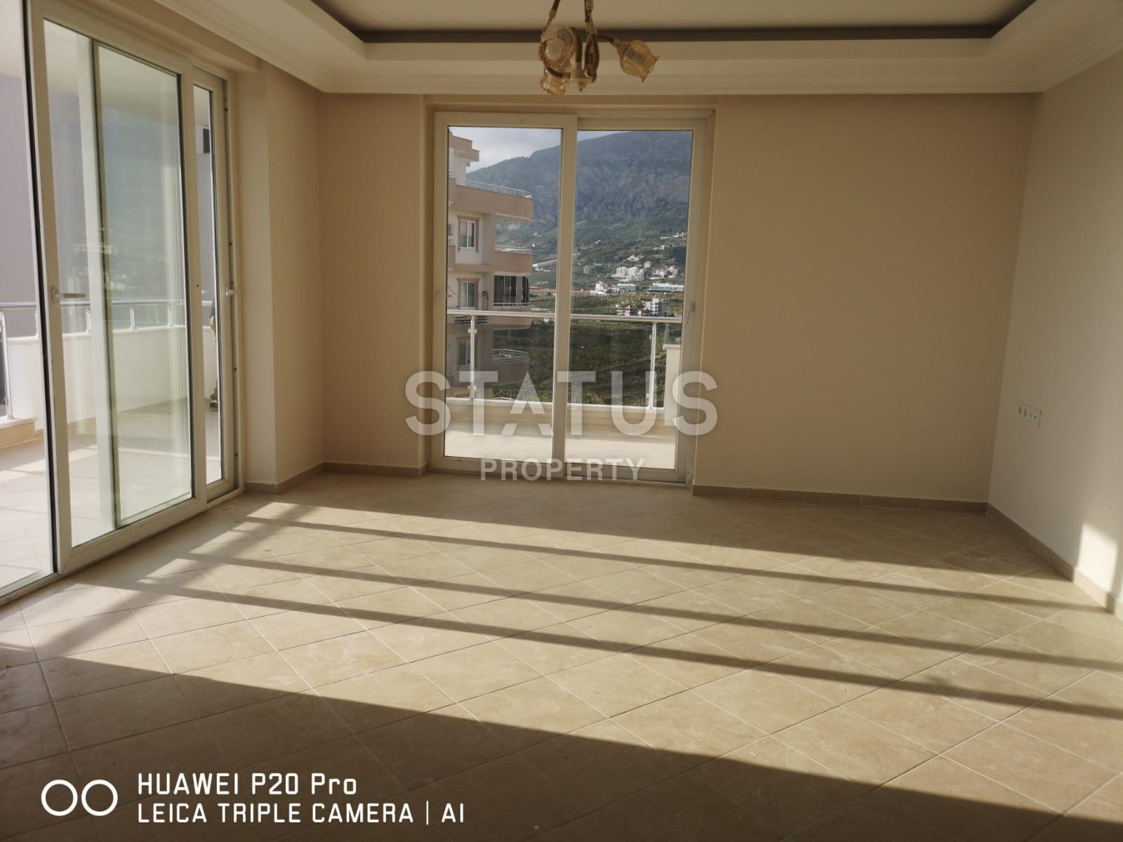 Трехкомнатная квартира с прекраснейшим видом на море и горы, 110 кв.м. фото 3