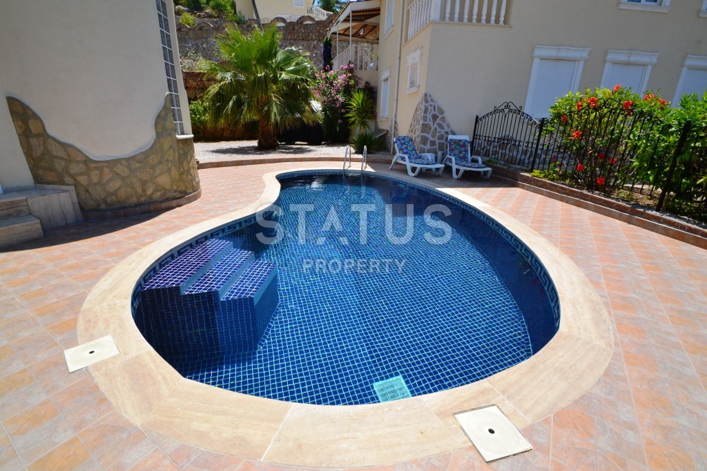 Villa with private pool and stunning sea views in Kargicak. 250 sq.m. фото 4