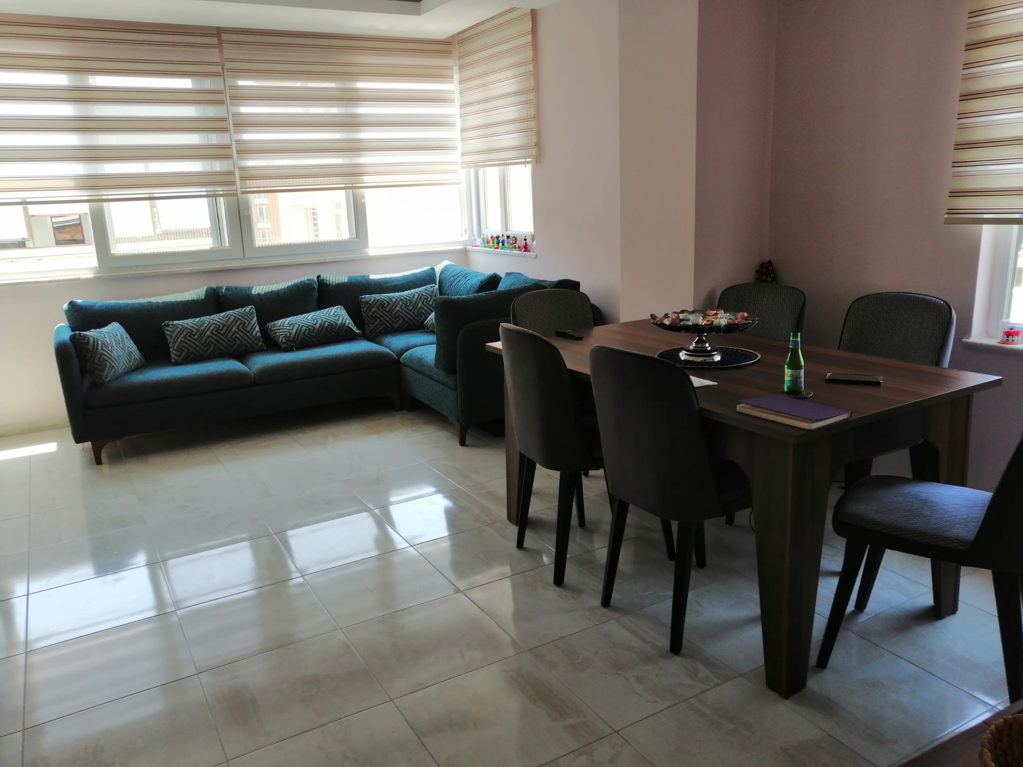 Двухуровневая квартира 3+1 с мебелью в районе пляжа Клеопатры, 130 м2. Центр. фото 10