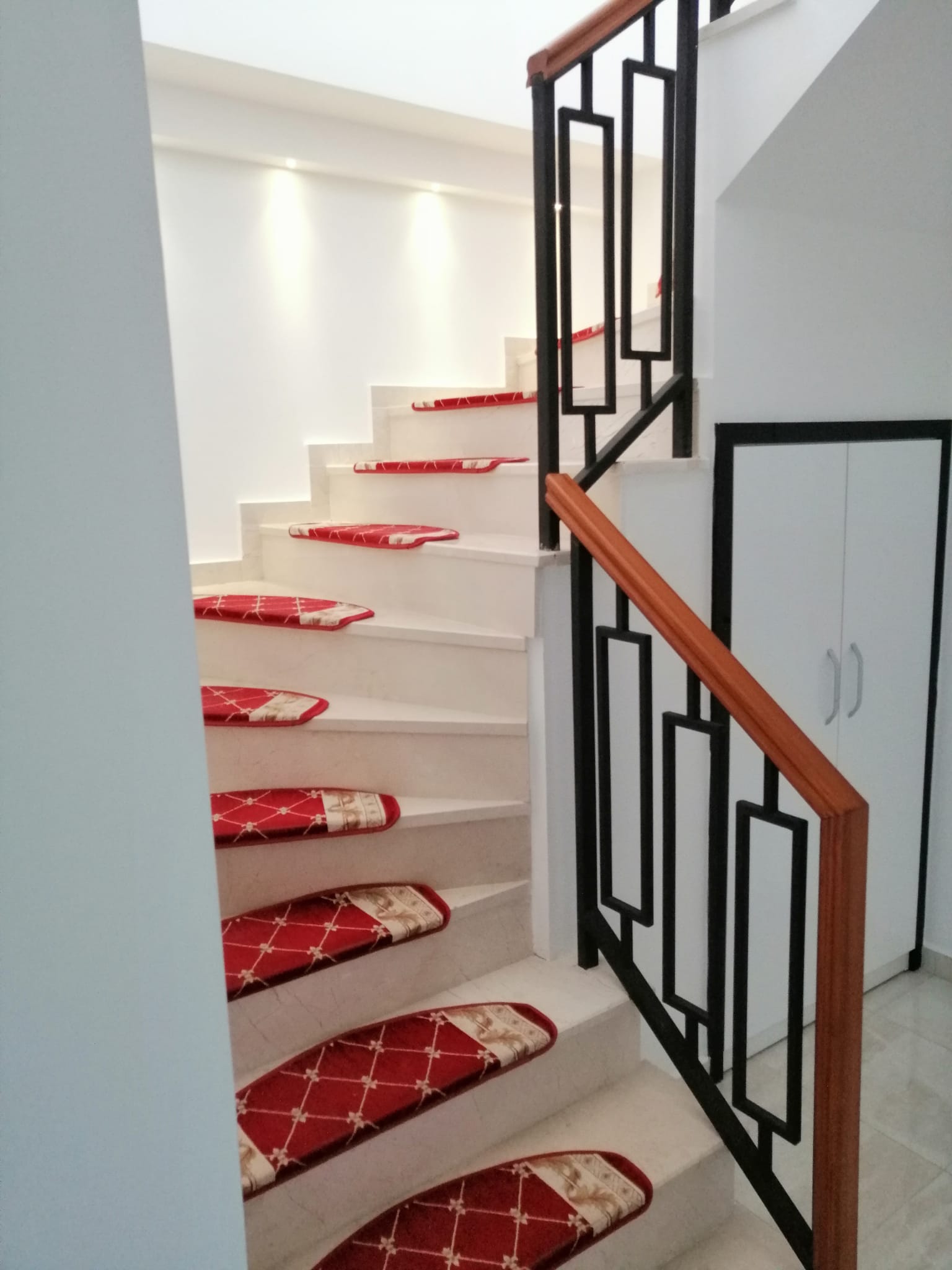 Двухуровневая квартира 3+1 с мебелью в районе пляжа Клеопатры, 130 м2. Центр. фото 14