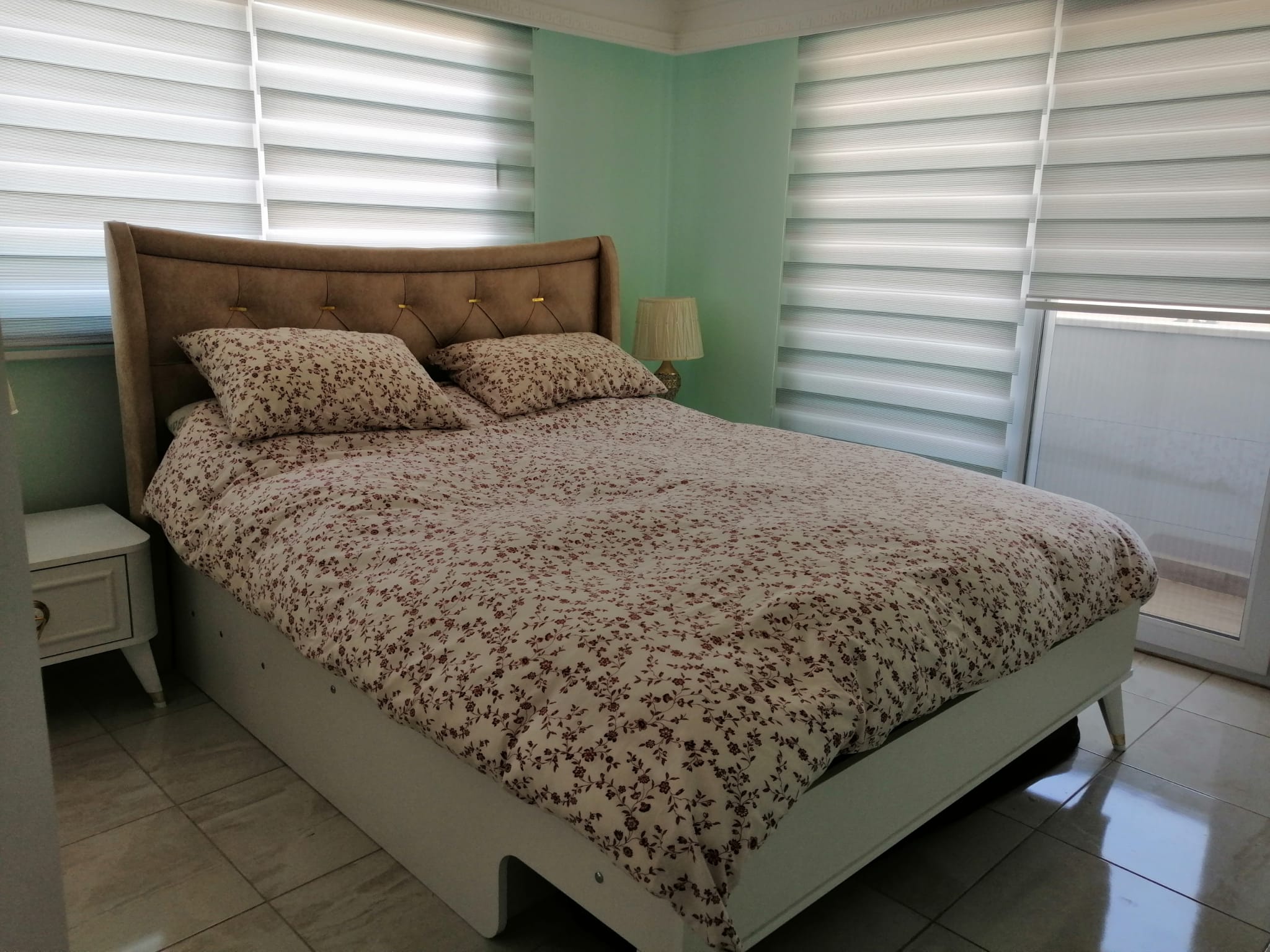 Двухуровневая квартира 3+1 с мебелью в районе пляжа Клеопатры, 130 м2. Центр. фото 31