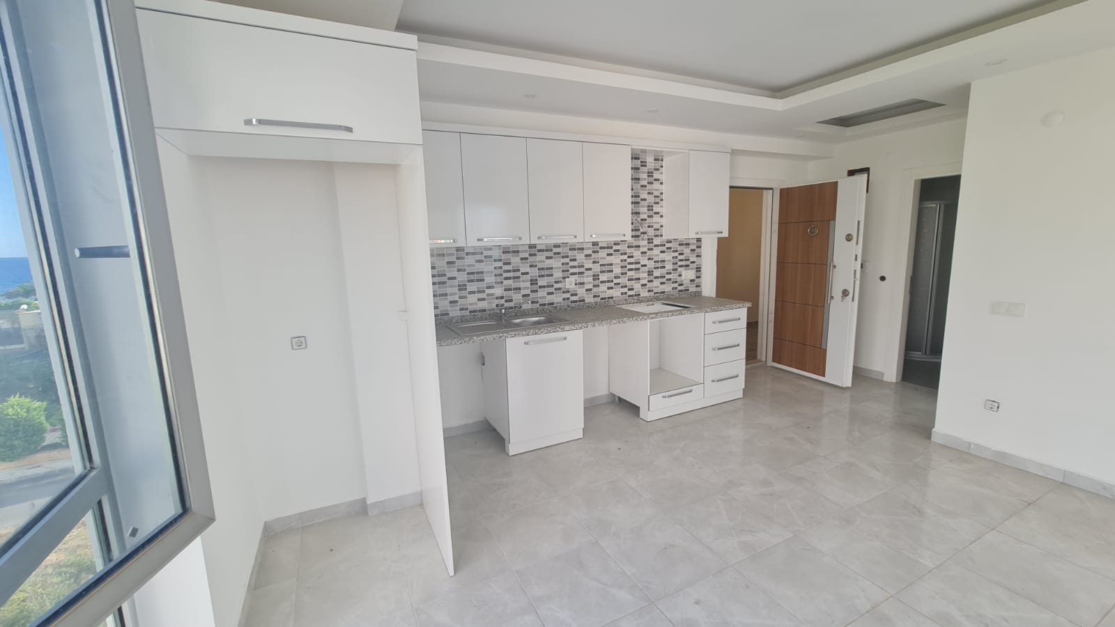 Квартира 1+1 в новом доме у моря в Кестеле, 55 м2. фото 8