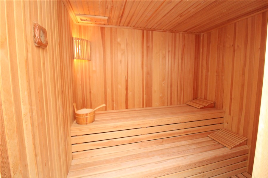 Spacious 4+1 duplex with sea and mountain views in Mahmutlar, 380 m2. фото 41