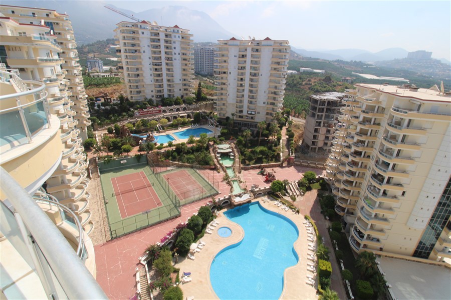 Spacious 4+1 duplex with sea and mountain views in Mahmutlar, 380 m2. фото 44