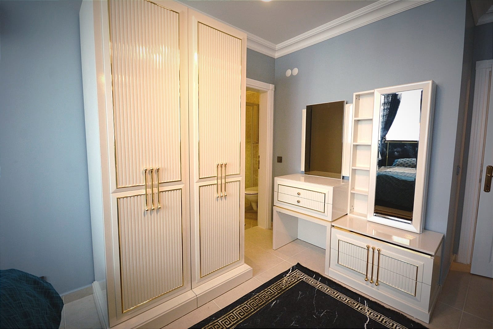 Трехкомнатная квартира с новой мебелью в 250метрах от моря, 120м2 фото 17