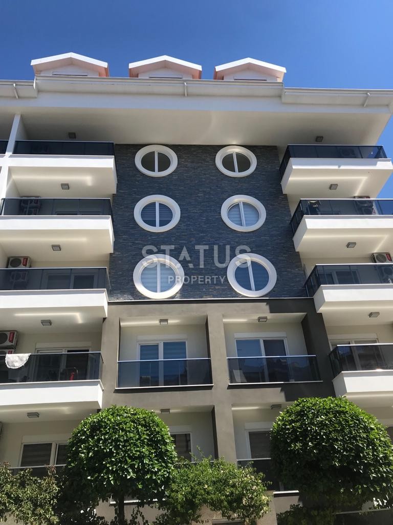 Уютная меблированная двухкомнатная квартира в центре города, 75 м2. фото 3