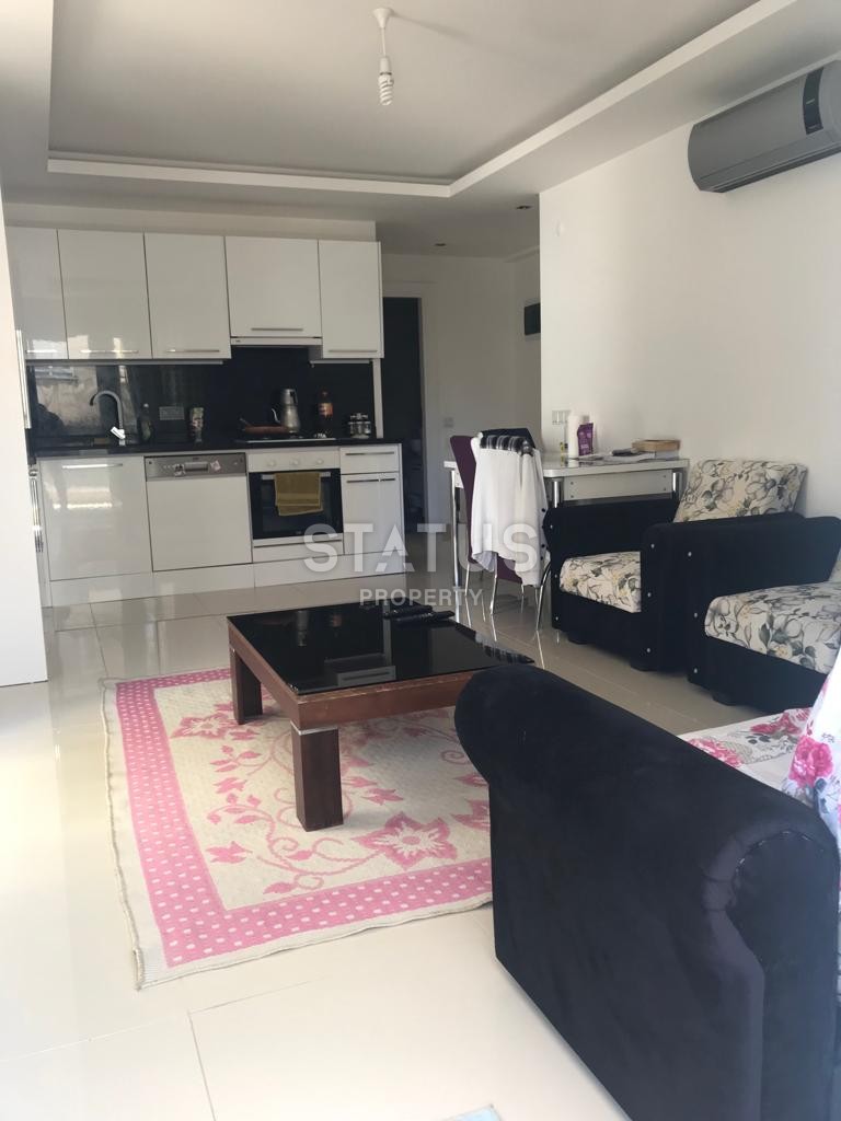 Уютная меблированная двухкомнатная квартира в центре города, 75 м2. фото 5