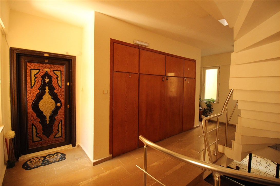 Уютная меблированная квартира 2+1 в 250 метрах от моря в Обе, 75 м2. фото 5