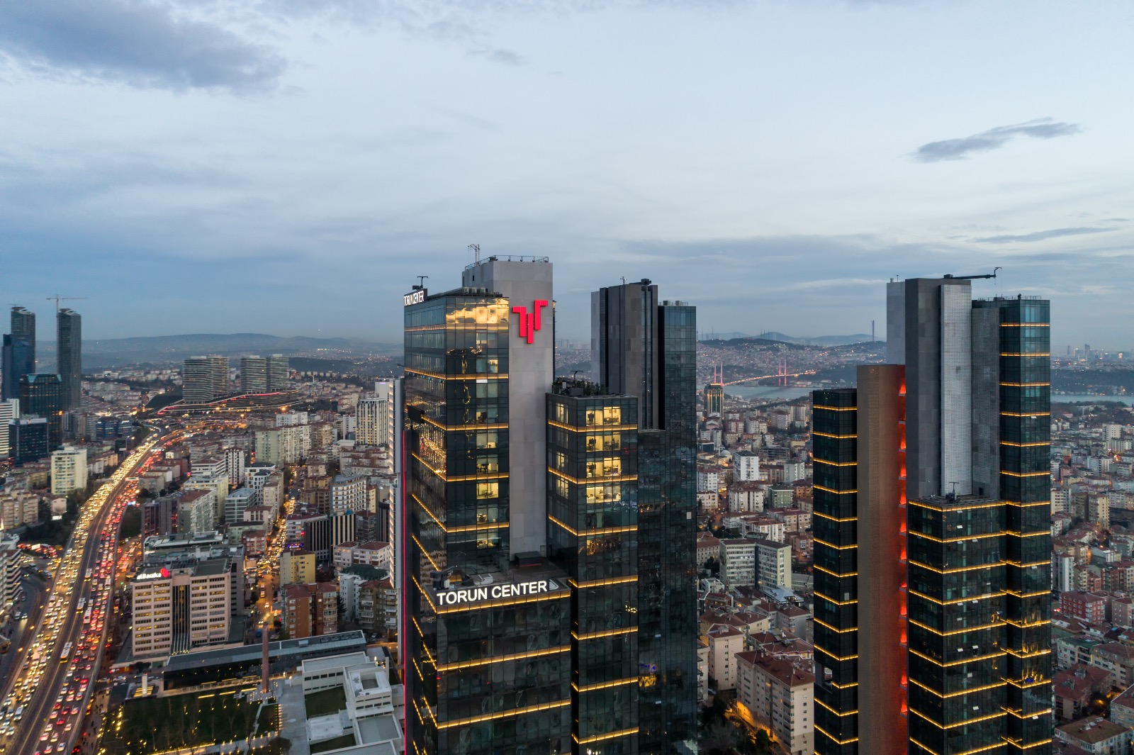 Квартиры для инвестиции от 1+1 до 4+1 и офисы в элитном современном жилом комплексе. Шишли, Стамбул. фото 8