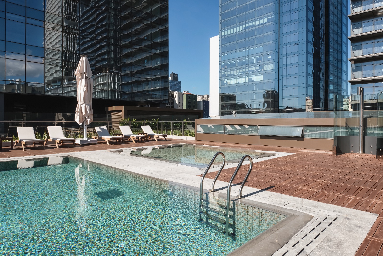 Квартиры для инвестиции от 1+1 до 4+1 и офисы в элитном современном жилом комплексе. Шишли, Стамбул. фото 14