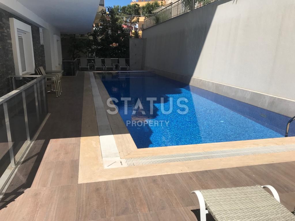 Уютная меблированная двухкомнатная квартира в центре города, 75 м2. фото 15