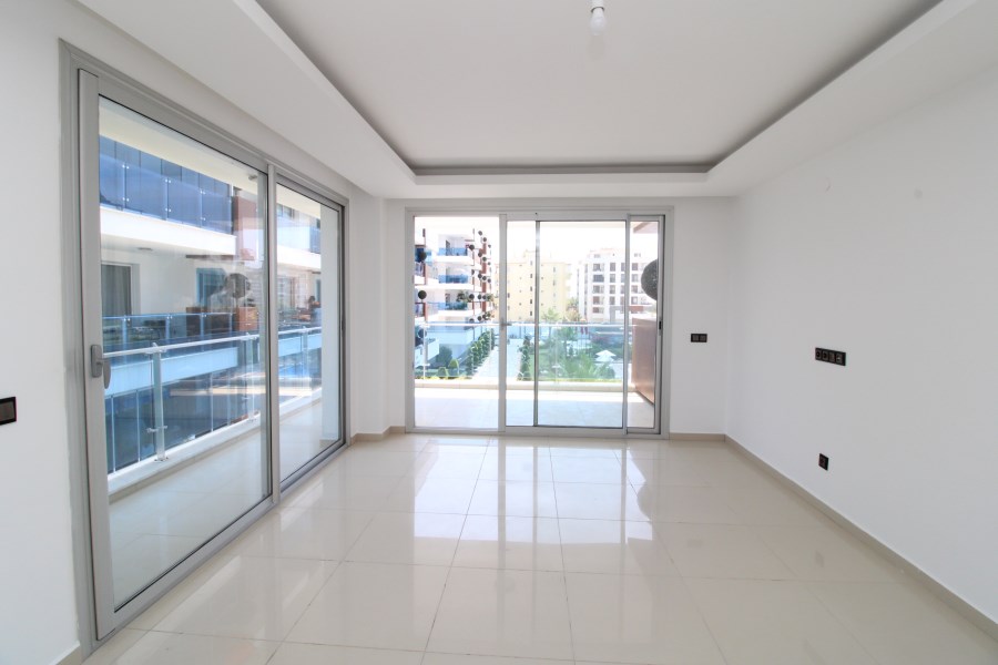 Apartment 2+1 150 meters from the sea in Kestel, 110 m2 фото 9