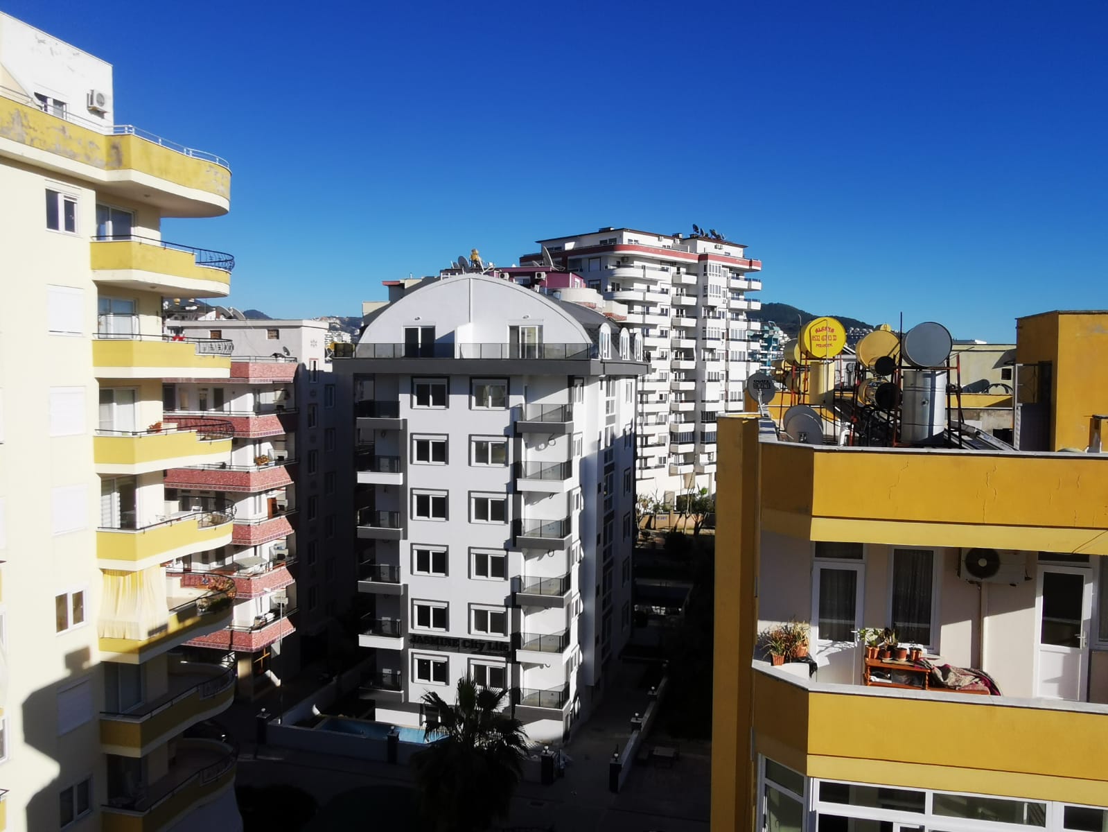 Просторная четырехкомнатная квартира в районе пятничного рынка в Махмутларе, 200м.кв фото 14