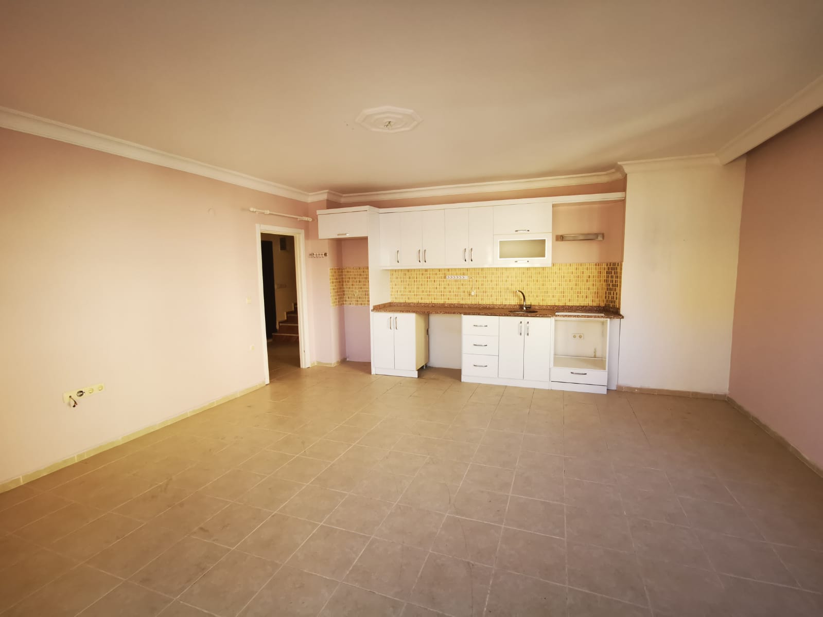 Просторная четырехкомнатная квартира в районе пятничного рынка в Махмутларе, 200м.кв фото 24