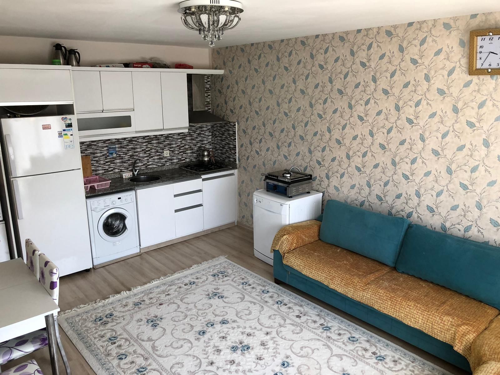 Квартира 1+1 с мебелью в центре Махмутлара, 55 м2 фото 3