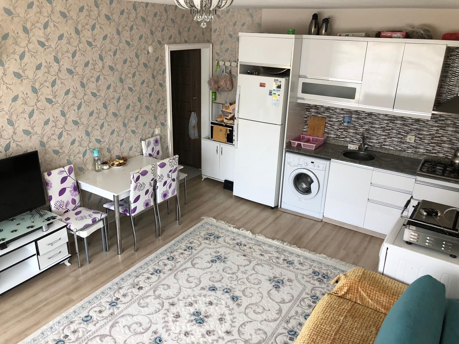 Квартира 1+1 с мебелью в центре Махмутлара, 55 м2 фото 4