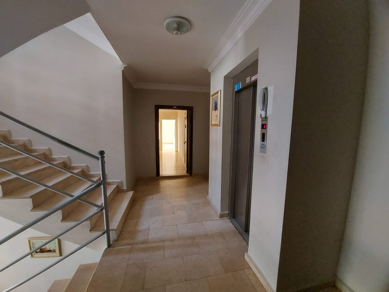 Spacious apartment 2+1 near the center of Alanya, in Cikcilli, 127 m2. фото 9
