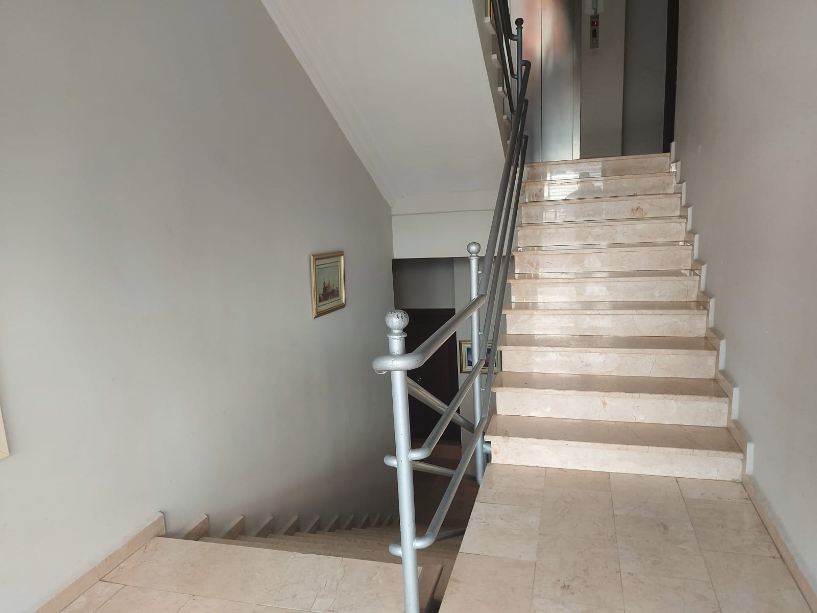 Spacious apartment 2+1 near the center of Alanya, in Cikcilli, 127 m2. фото 11