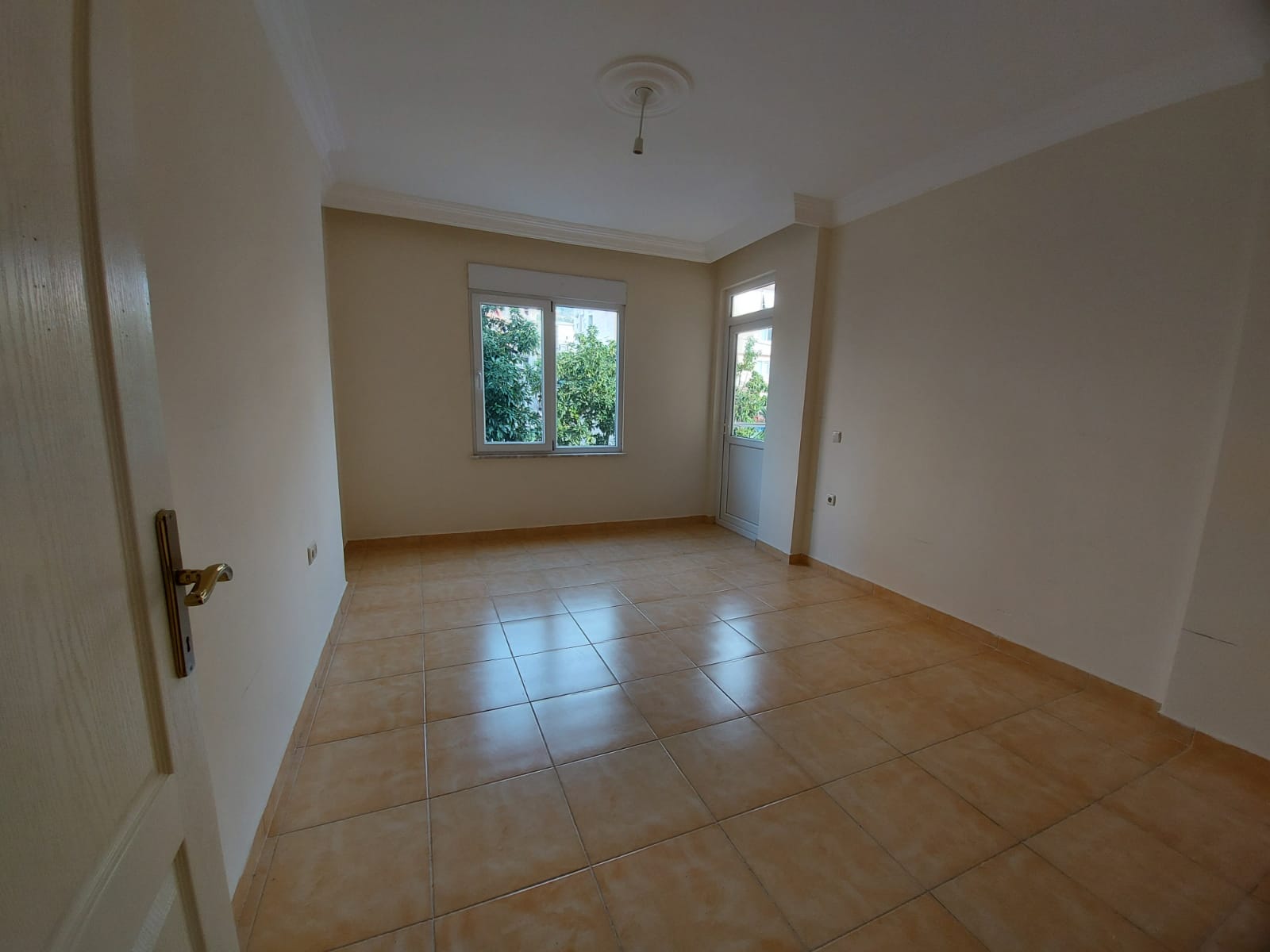 Spacious apartment 2+1 near the center of Alanya, in Cikcilli, 127 m2. фото 15