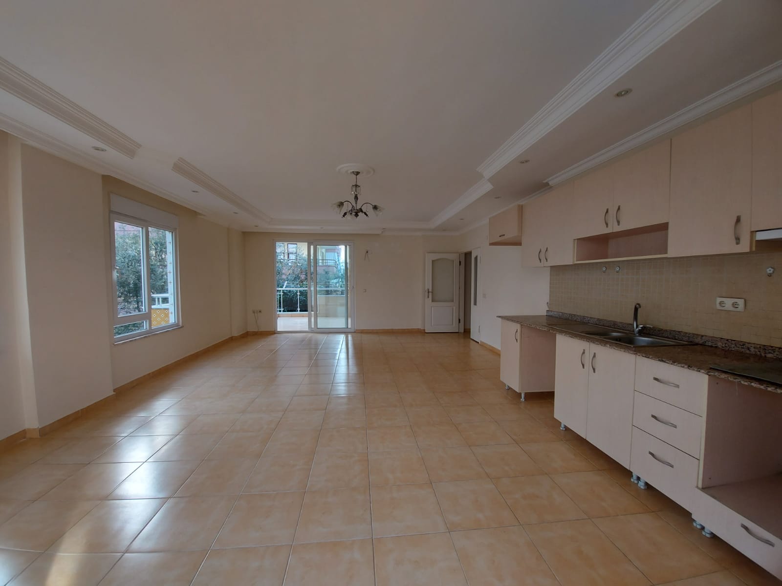 Spacious apartment 2+1 near the center of Alanya, in Cikcilli, 127 m2. фото 21