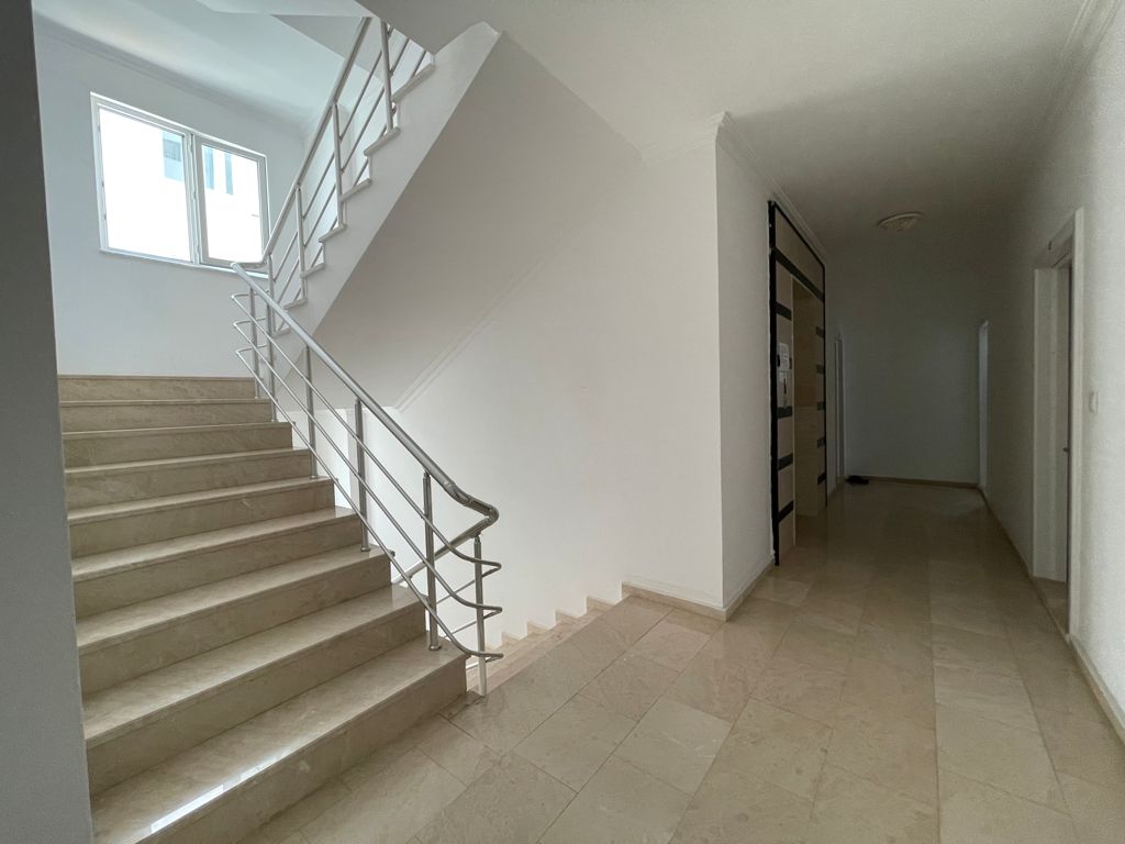 Крупнометражная квартира 1+1 в центре Махмутлара, 65 м2. фото 2