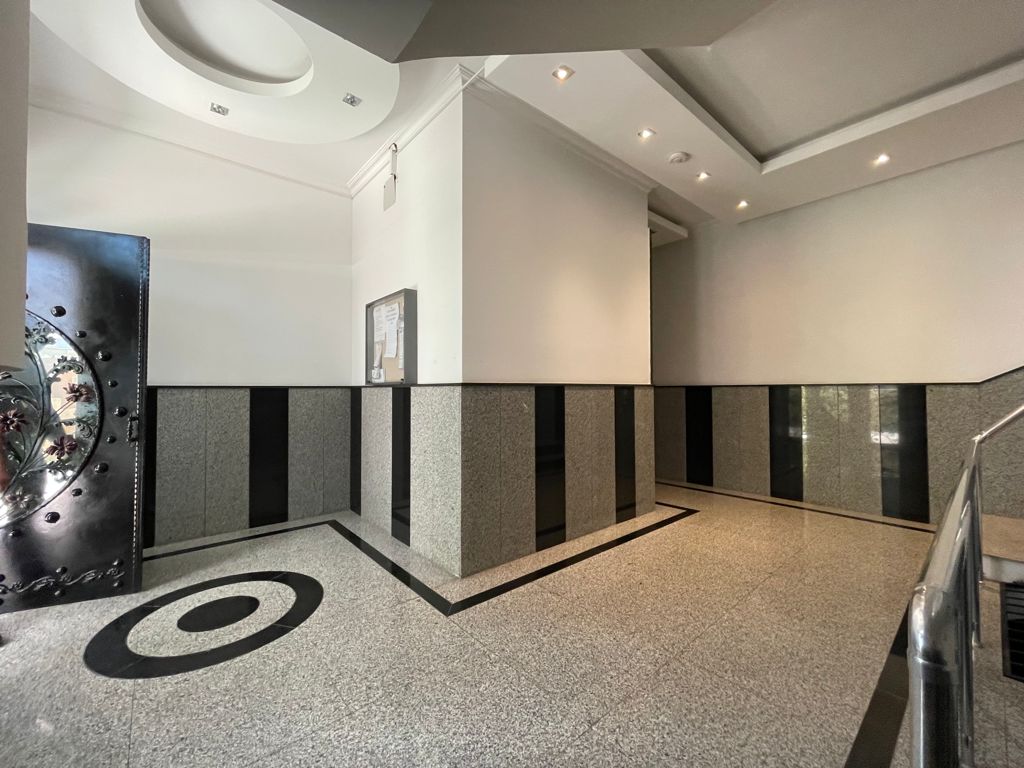 Крупнометражная квартира 1+1 в центре Махмутлара, 65 м2. фото 15