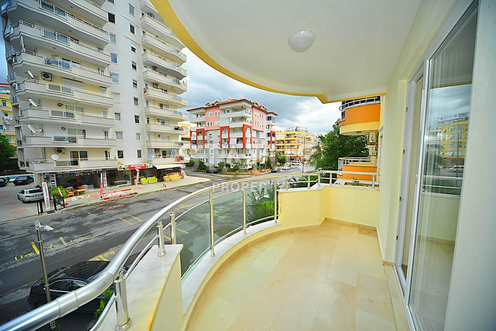 Трехкомнатная квартира с стильной мебелью по разумной цене 120 кв.м. фото 5