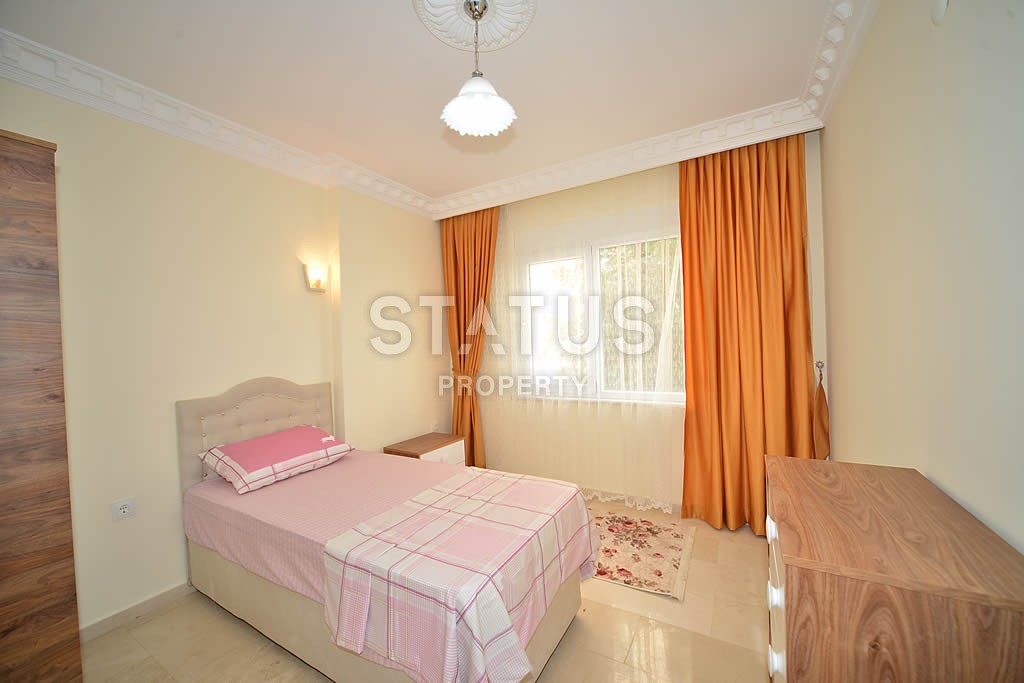 Трехкомнатная квартира с стильной мебелью по разумной цене 120 кв.м. фото 12