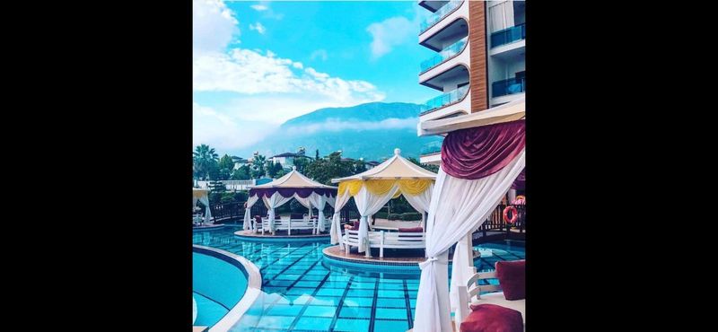 Просторная двухкомнатная квартира в элитном комплексе в Махмутларе, 70 м2 фото 15