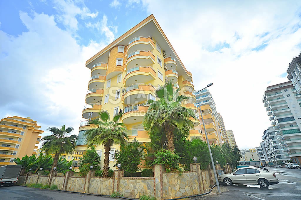 Трехкомнатная квартира с стильной мебелью по разумной цене 120 кв.м. фото 15