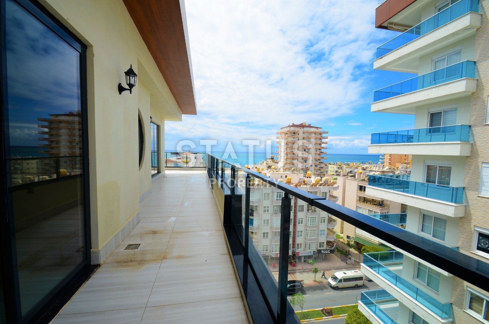 Шикарный пентхаус с потрясающим видом на море в центре района Махмутлар, 260 кв.м. фото 3