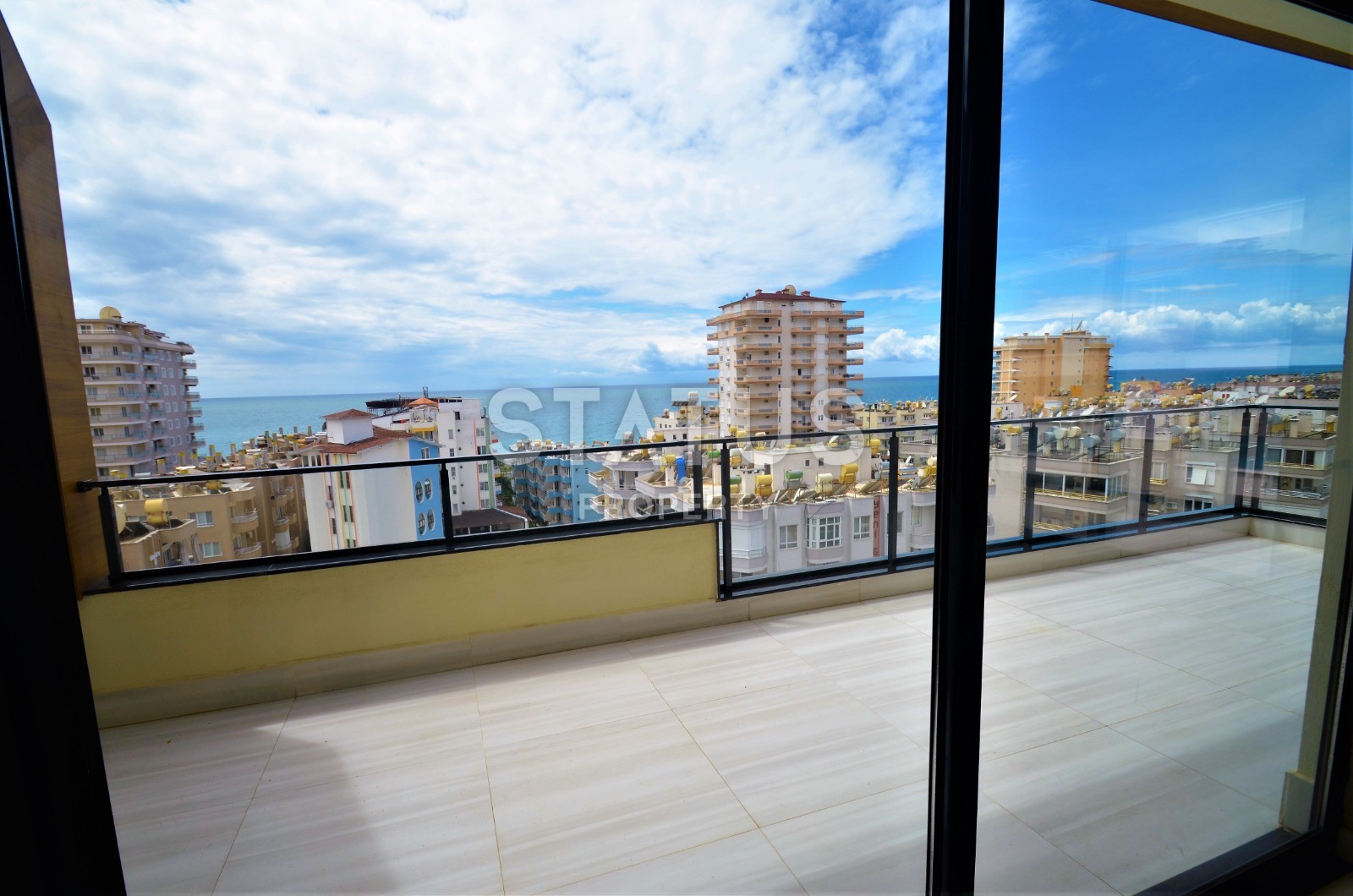 Шикарный пентхаус с потрясающим видом на море в центре района Махмутлар, 260 кв.м. фото 4