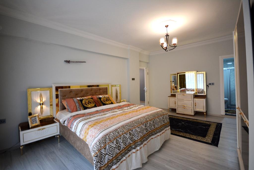 Furnished apartment 2+1 by the sea in the center of Mahmutlar, 130 m2. фото 11