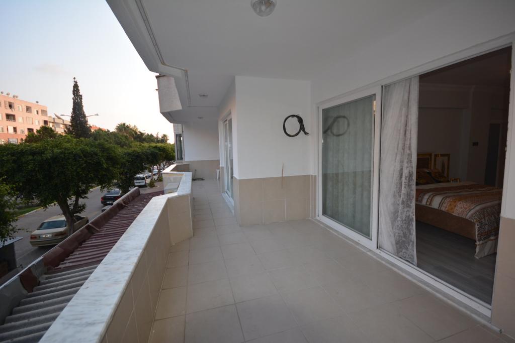 Furnished apartment 2+1 by the sea in the center of Mahmutlar, 130 m2. фото 18