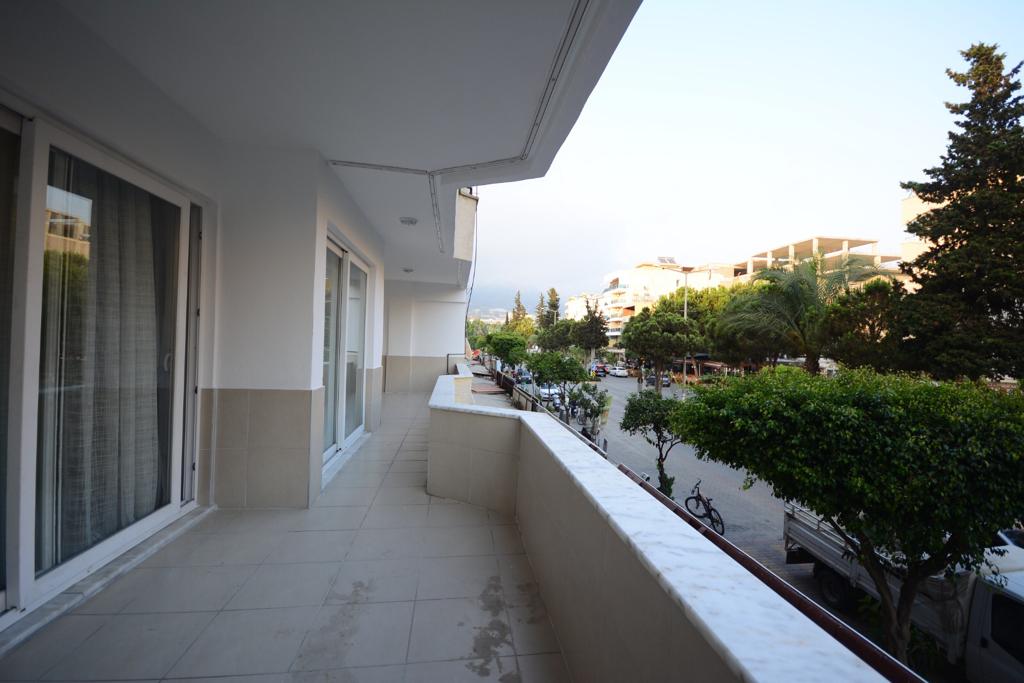 Furnished apartment 2+1 by the sea in the center of Mahmutlar, 130 m2. фото 19