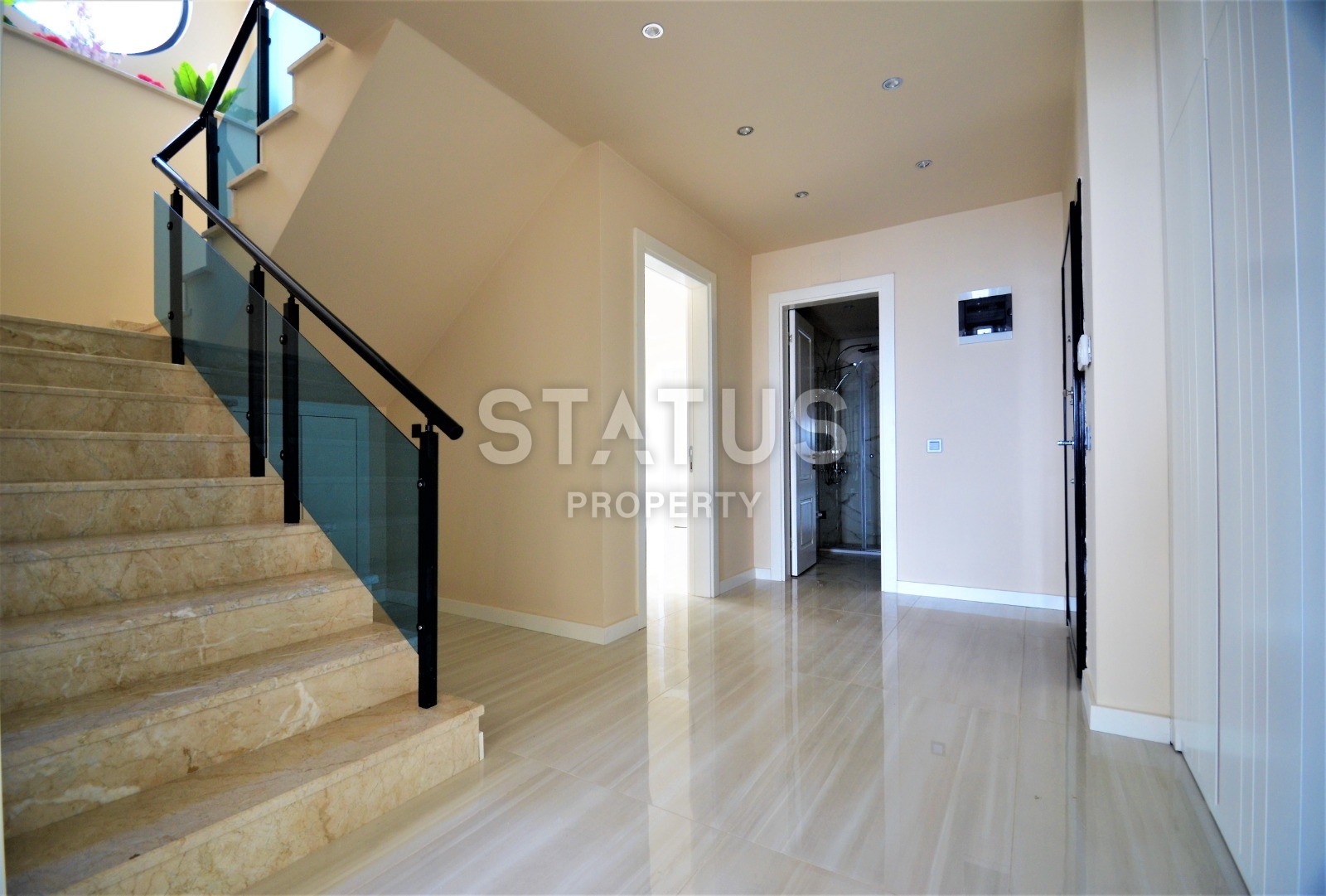 Шикарный пентхаус с потрясающим видом на море в центре района Махмутлар, 260 кв.м. фото 20