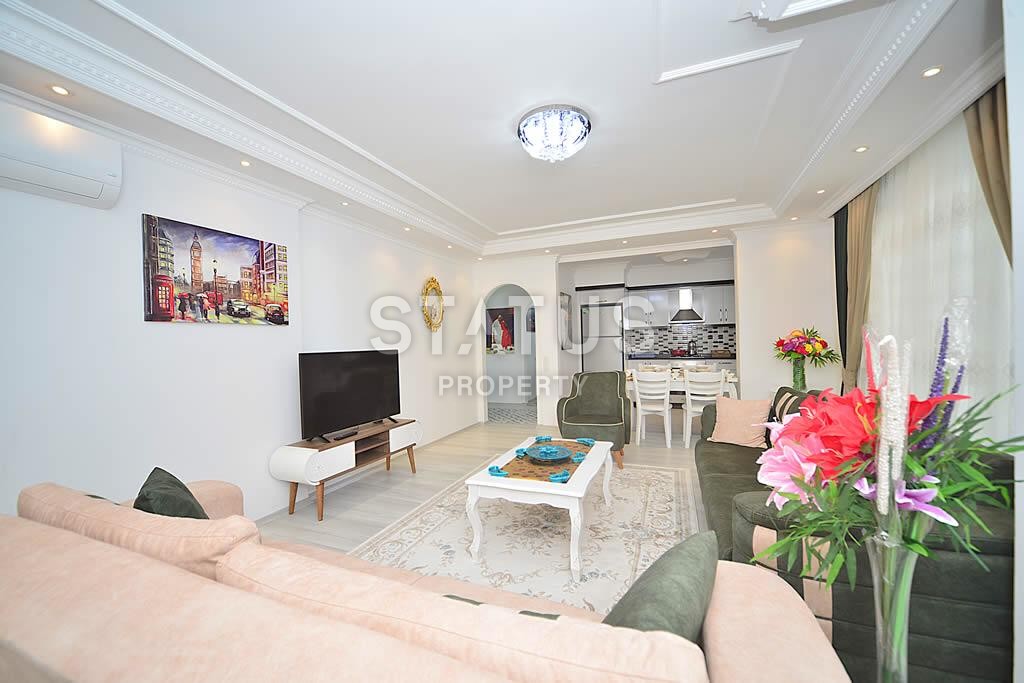 Шикарные трехкомнатные апартаменты в 100 м от моря в центре района Махмутлар, 120 м2 фото 3