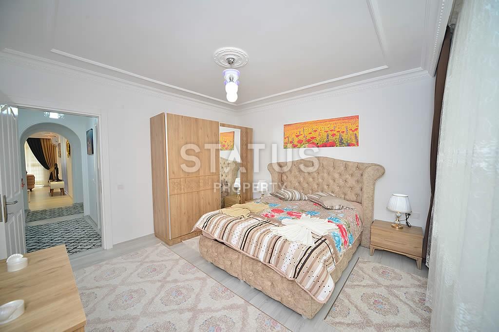 Шикарные трехкомнатные апартаменты в 100 м от моря в центре района Махмутлар, 120 м2 фото 8