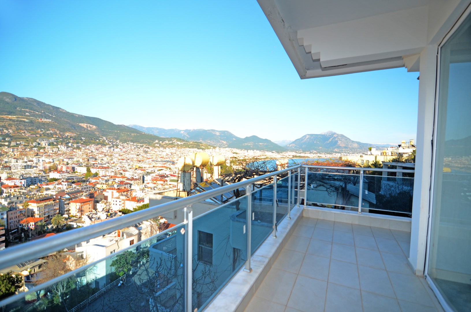 Penthouse 4+1 on the historic peninsula 240 m2. Center, Alanya. фото 6