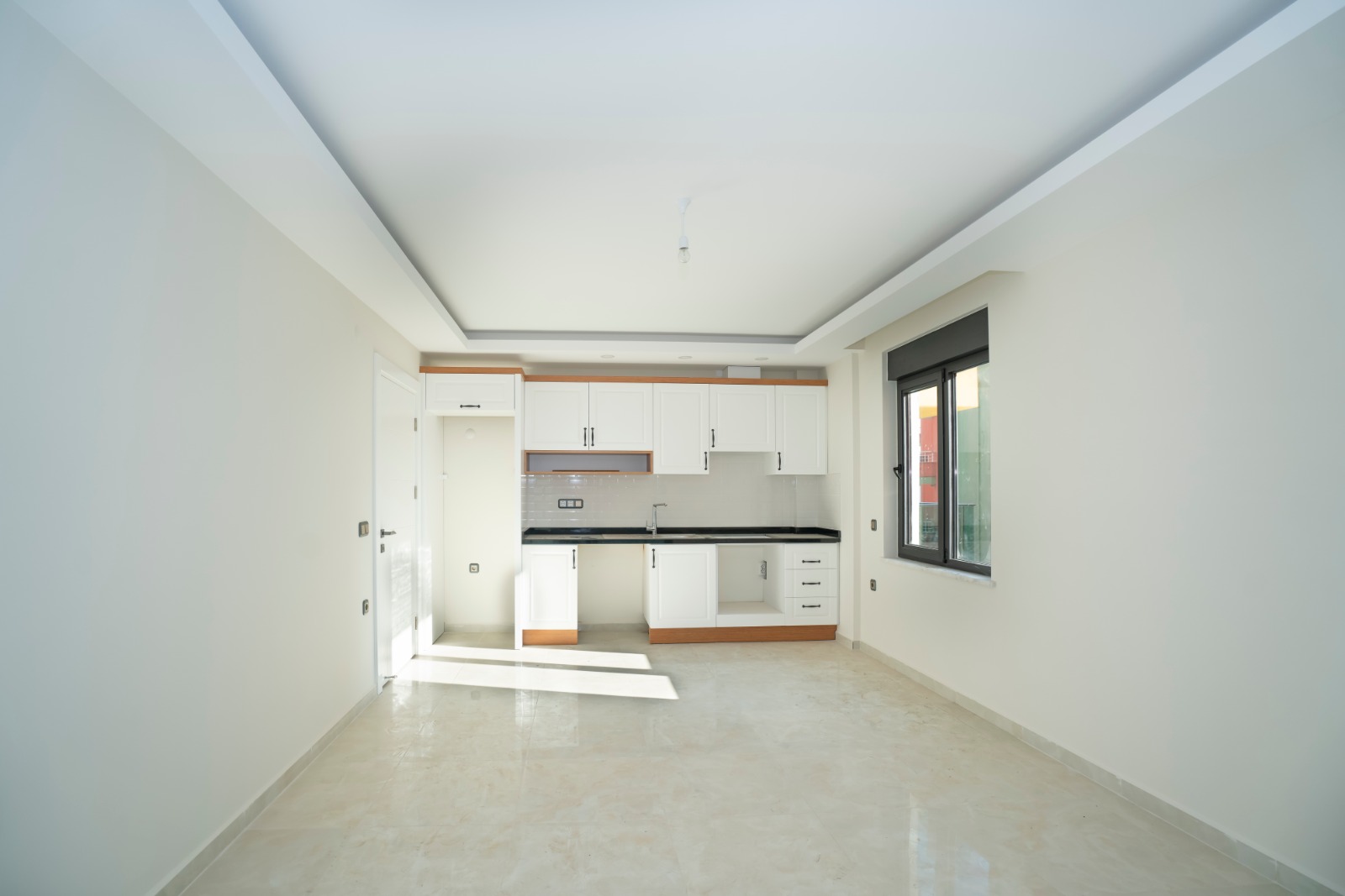 Seafront apartment 2+1 - 105 sq m in the Mahmutlar area. фото 3