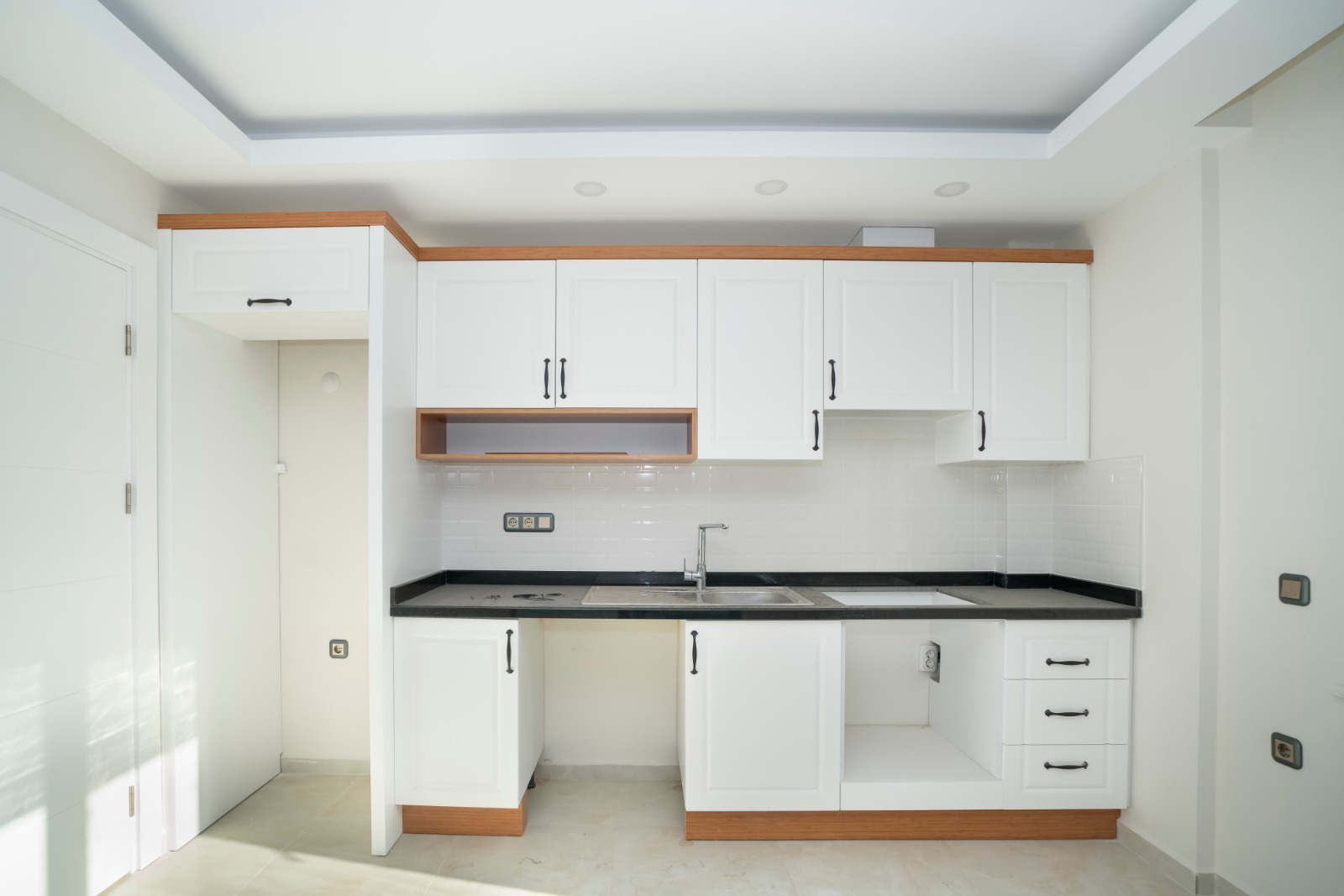 Seafront apartment 2+1 - 105 sq m in the Mahmutlar area. фото 4