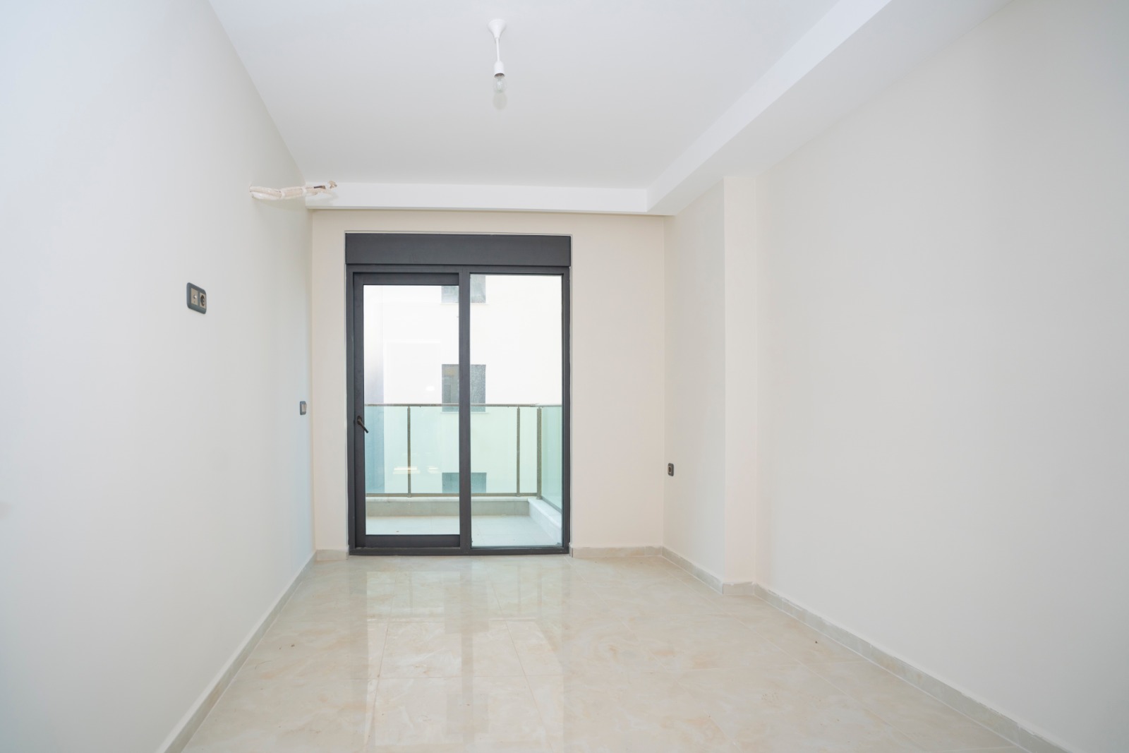 Seafront apartment 2+1 - 105 sq m in the Mahmutlar area. фото 8