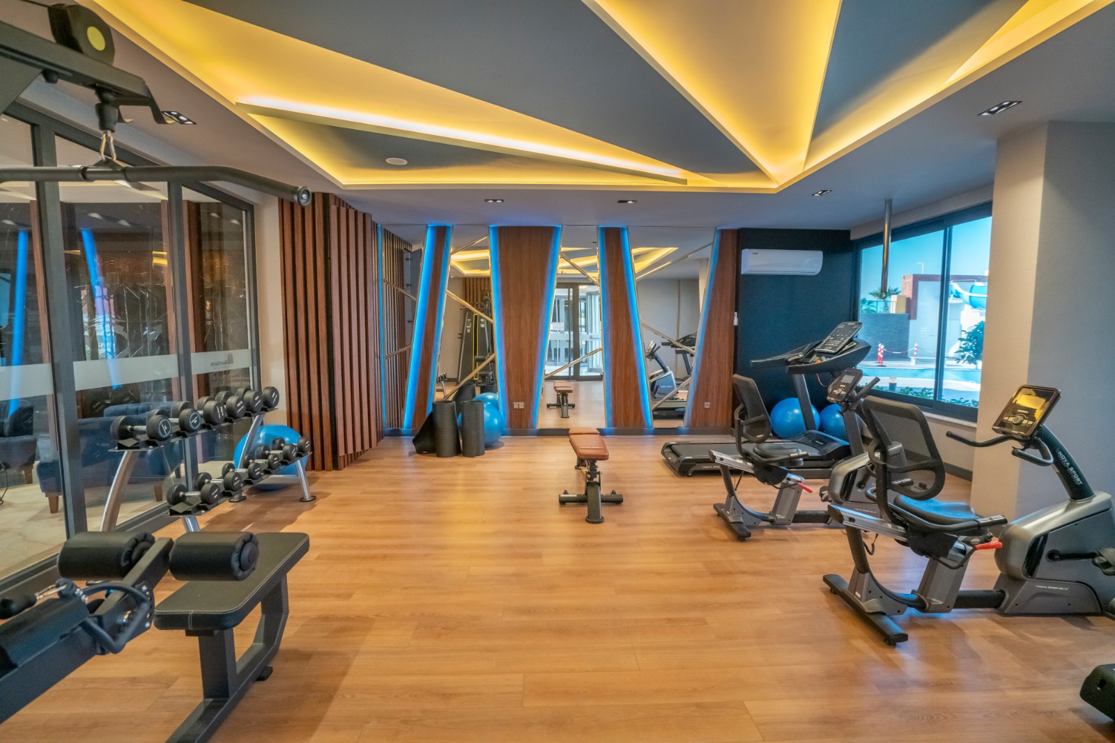 Seafront apartment 2+1 - 105 sq m in the Mahmutlar area. фото 24