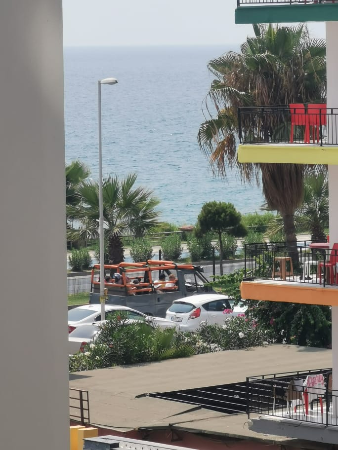 Seafront apartment 2+1 - 105 sq m in the Mahmutlar area. фото 31